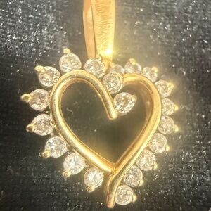 14K GOLD HEART PENDANT W/20 SPARKLING DIAMONDS SET IN 14K GOLD